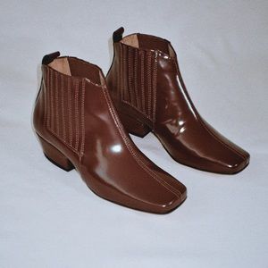 About Arianne Gloria boots